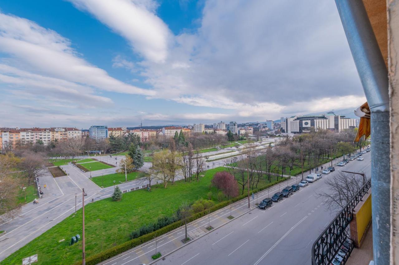 Vitosha Str 2Bd White & Blue Apt By Flat Mаnager Sofia Exterior photo